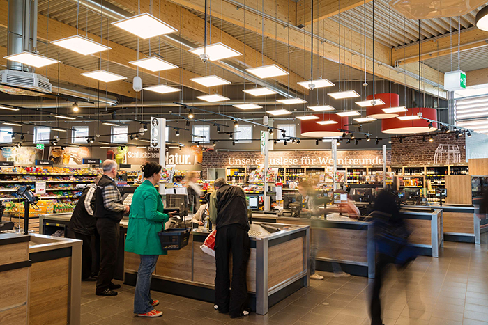 昕諾飛(fēi)智能(néng)互聯照(zhào)明(míng)系統幫助瑪莎百貨高(gāo)效運營(圖2)